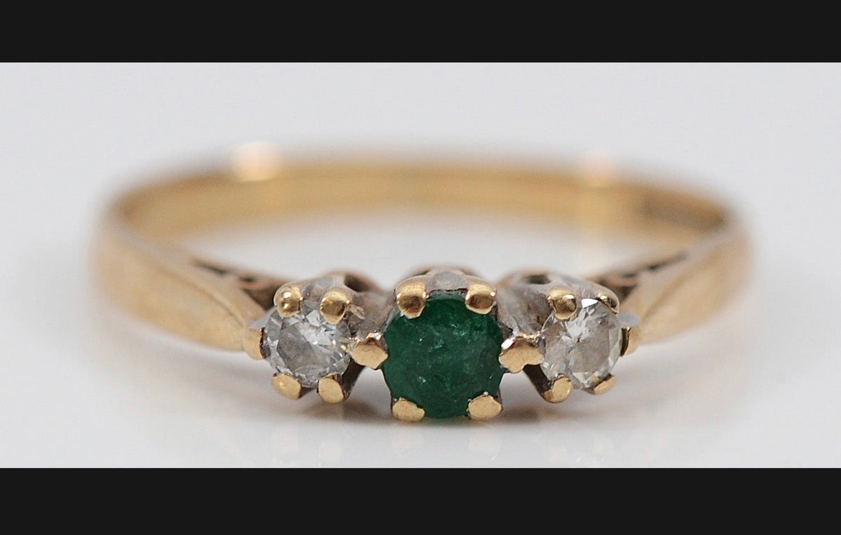 Vintage 1986 9ct Gold Emerald Diamond Ring Size H