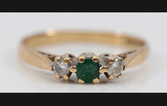 Vintage 1986 9ct Gold Emerald Diamond Ring Size H