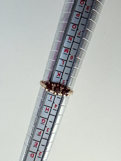 Vintage 1980s 9ct Gold Garnet Trilogy Ring Size I 1/2
