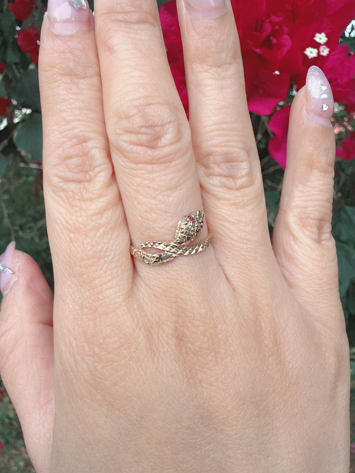 Vintage 1988 9ct Gold Ruby Eye Snake Serpent Ring Size N 1/2