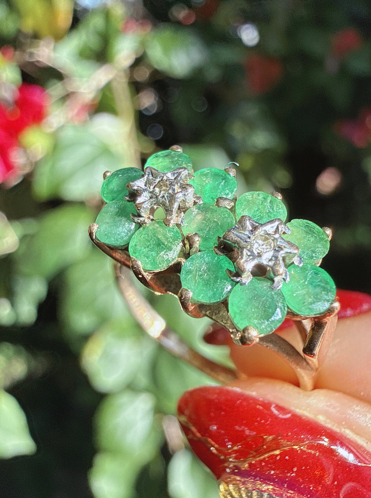 Vintage 1978 9ct Gold Emerald Diamond Flower Ring Size M1/2