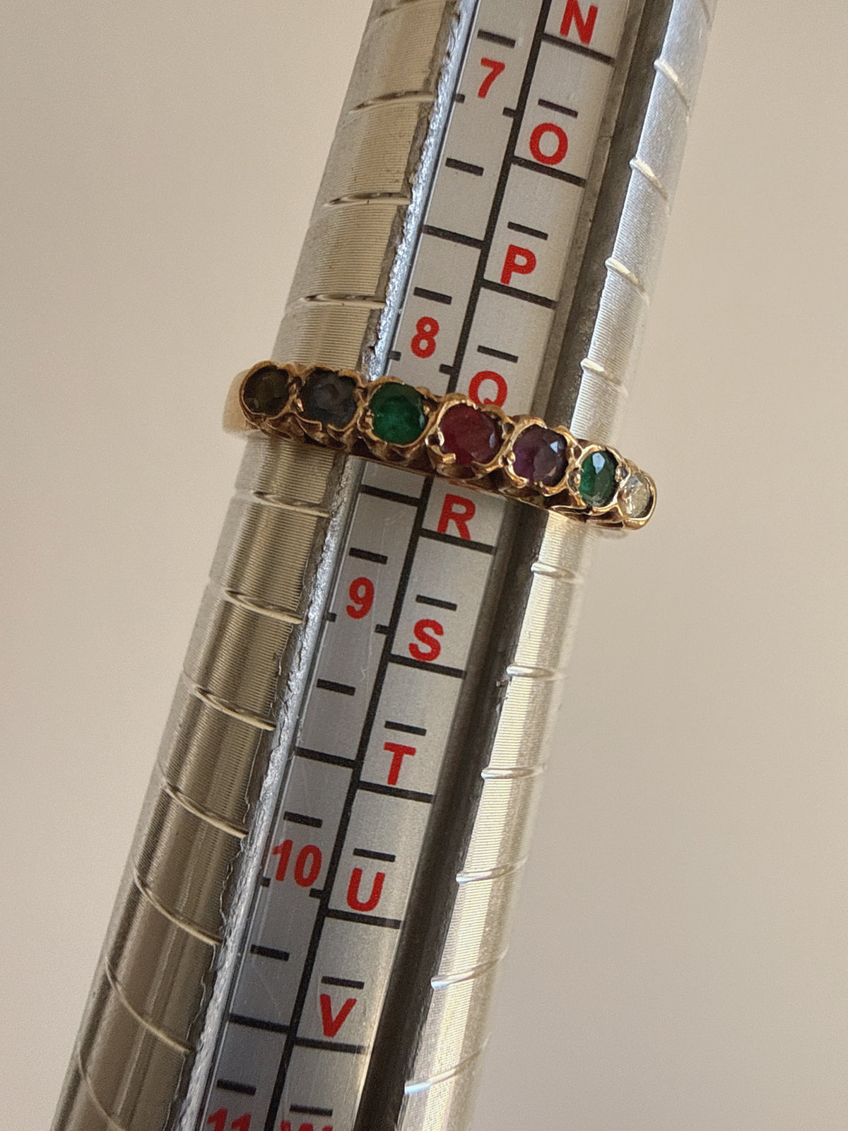 Vintage 1979 London 9ct Gold DEAREST Acrostic Ring Size Q1/2