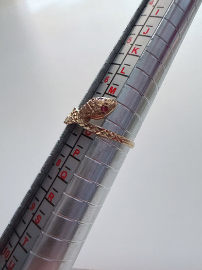 Vintage 1988 9ct Gold Ruby Eye Snake Serpent Ring Size N 1/2
