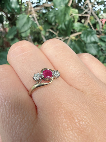 Vintage 9ct Gold Ruby Diamond Ring Size L